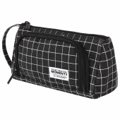 Пенал-косметичка BRAUBERG с ручкой, 1 откидная планка, полиэстер, 22x10х8 см, "Checkered black", 271559 за 565 ₽. Пеналы мягкие.  Доставка по РФ. Без переплат!