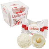 Конфеты RAFFAELLO с цельным миндальным орехом в кокосовой обсыпке, 150 г, 77070983 за 639 ₽. Конфеты в коробках.  Доставка по РФ. Без переплат!