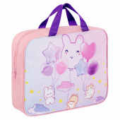 Папка на молнии с ручками BRAUBERG KIDS А4, 1 отделение, полиэстер, 80 мм, "Dreamy clouds", 273314 за 413 ₽. Папки-сумки с ручками.  Доставка по РФ. Без переплат!