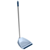 Совок VILEDA с длинной ручкой 85 см, ширина 22 см, зубцы для очистки щеток, резиновая кромка, 146349 за 1&nbsp;152 ₽. Совки.  Доставка по РФ. Без переплат!