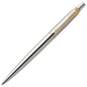 Ручка шариковая PARKER "Jotter Core Stainless Steel GT", корпус серебро, позолота, синяя, 1953182 за 1 801 ₽. Ручки шариковые подарочные.  Доставка по РФ. Без переплат!