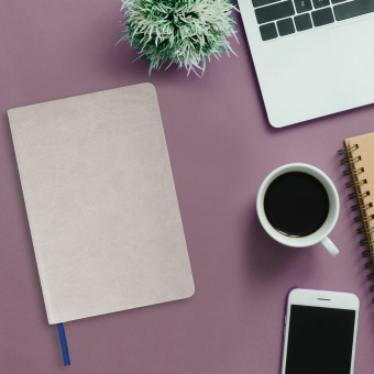 Блокнот А5 (148x218 мм), BRAUBERG "Metropolis Mix", под кожу, 80 л., клетка, серый, 111041 за 427 ₽. Бизнес-блокноты и бизнес-тетради. Доставка по России. Без переплат!