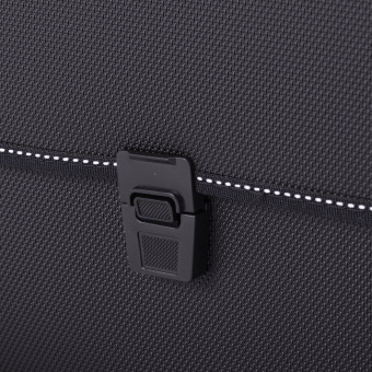 Папка-портфель пластиковая BRAUBERG "КОНСУЛ" А4 (370х280х120 мм), 2 отделения, фактура "бисер", черная, 223079 за 1 180 ₽. Портфели пластиковые. Доставка по России. Без переплат!