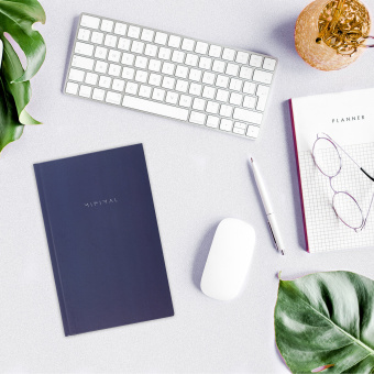 Блокнот А5 134х206 мм, 80 л., твёрдый, клетка, BRAUBERG "Minimal", синий, 116439 за 163 ₽. Блокноты. Доставка по России. Без переплат!