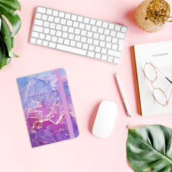 Ежедневник недатированный с резинкой, МАЛЫЙ ФОРМАТ А6 (109х148 мм), BRAUBERG, 128 л., "Мрамор", 114569 за 194 ₽. Ежедневники с твердой обложкой. Доставка по России. Без переплат!