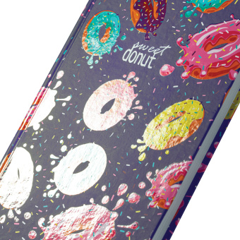 Блокнот А5 (134х206 мм), 80 л., твёрдый, клетка, выборочный лак, BRAUBERG KIDS, "Donuts", 114425 за 162 ₽. Блокноты детские. Доставка по России. Без переплат!