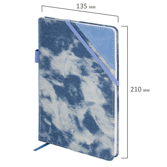 Блокнот А5 135x210 мм BRAUBERG "Denim", ткань/экокожа, резинка, держатель, 80 л., клетка, голубой, 117138 за 421 ₽. Бизнес-блокноты и бизнес-тетради. Доставка по России. Без переплат!