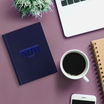 Блокнот МАЛЫЙ ФОРМАТ (110х147 мм), А6, 80 л., твёрдый, клетка, выборочный лак, STAFF, "Office", 114446 за 98 ₽. Блокноты в книжном переплете. Доставка по России. Без переплат!