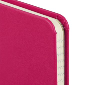 Блокнот А5 (148x218 мм), BRAUBERG "Metropolis X", под кожу, 80 л., резинка, клетка, малиновый, 111034 за 131 ₽. Бизнес-блокноты и бизнес-тетради. Доставка по России. Без переплат!