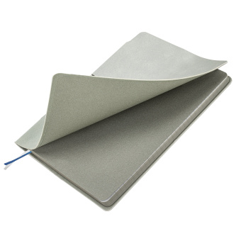 Блокнот А5 (140х200 мм), BRAUBERG "NEBRASKA", под кожу, 80 л., линия, серый, 113410 за 349 ₽. Бизнес-блокноты и бизнес-тетради. Доставка по России. Без переплат!