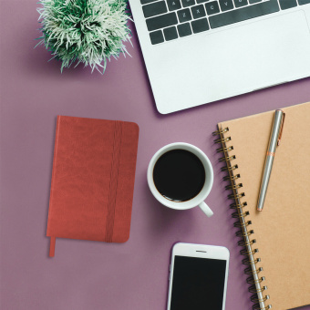 Ежедневник недатированный МАЛЫЙ 100х150 мм А6 BRAUBERG "Metropolis Ultra", под кожу, 160 л., коричневый, 113301 за 296 ₽. Ежедневники с покрытием "под кожу и ткань". Доставка по России. Без переплат!