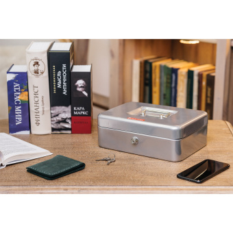 Ящик для денег, ценностей, документов, печатей, 90х180х250 мм, ключевой замок, серебристый, BRAUBERG, 291059 за 1&nbsp;449 ₽. Ящики для денег, ценностей, документов, печатей. Доставка по России. Без переплат!