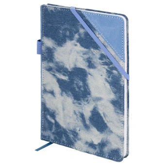 Блокнот А5 135x210 мм BRAUBERG "Denim", ткань/экокожа, резинка, держатель, 80 л., клетка, голубой, 117138 за 421 ₽. Бизнес-блокноты и бизнес-тетради. Доставка по России. Без переплат!