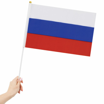 Флаг России ручной 30х45 см, без герба, с флагштоком, BRAUBERG/STAFF, 550182, RU14 за 68 ₽. Флаги и знамена. Доставка по России. Без переплат!